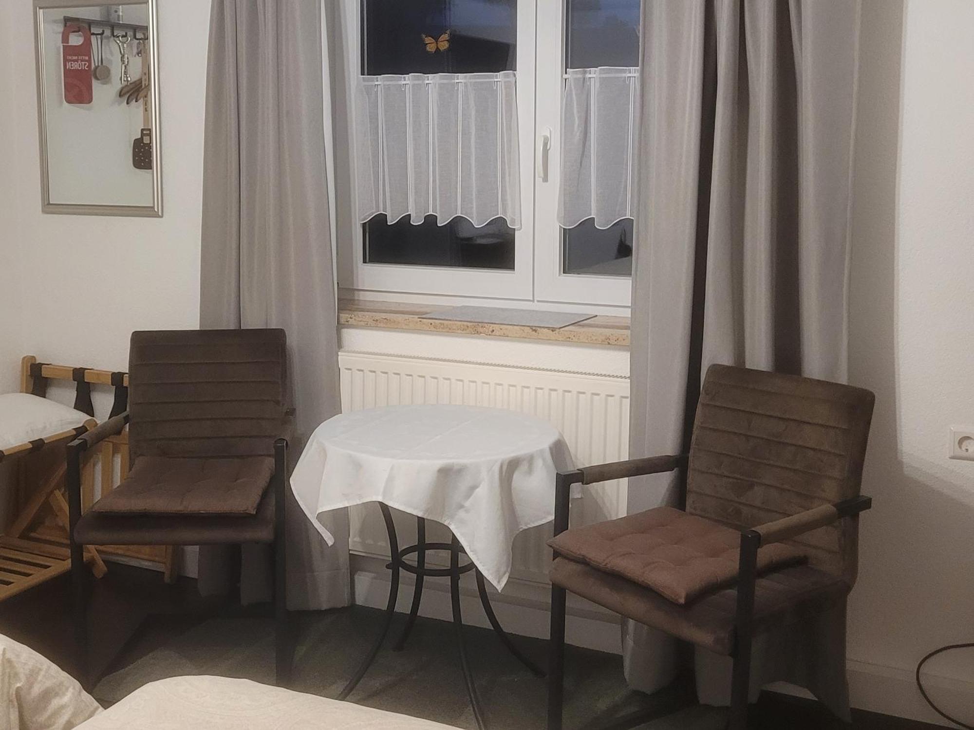 I24Rooms - Gaestezimmer Mit Eigenem Garten Legau المظهر الخارجي الصورة
